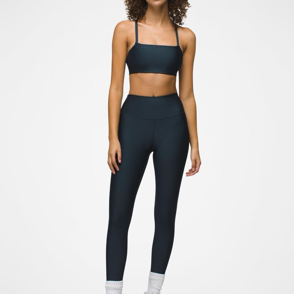 NWT prAna Sculpt™ Adjustable Bra Medium Dark Gray Sports Bra/Bralette - Picture 2 of 5